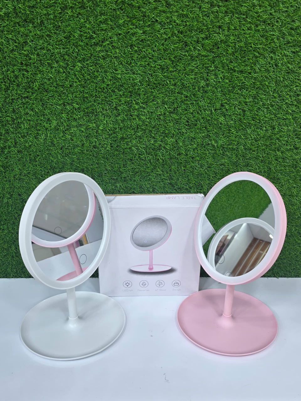 آینه رومیزی رینگ لایتی