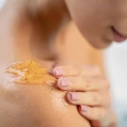 اسکراب  انبه ای داو