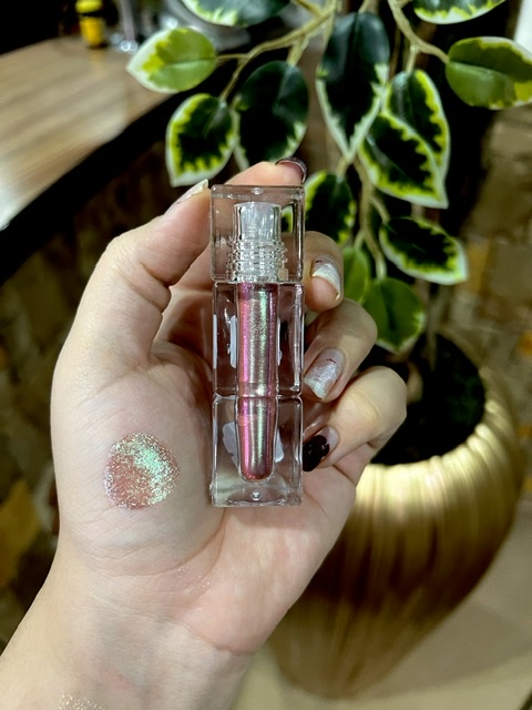 سایه مایع هلوگرامی