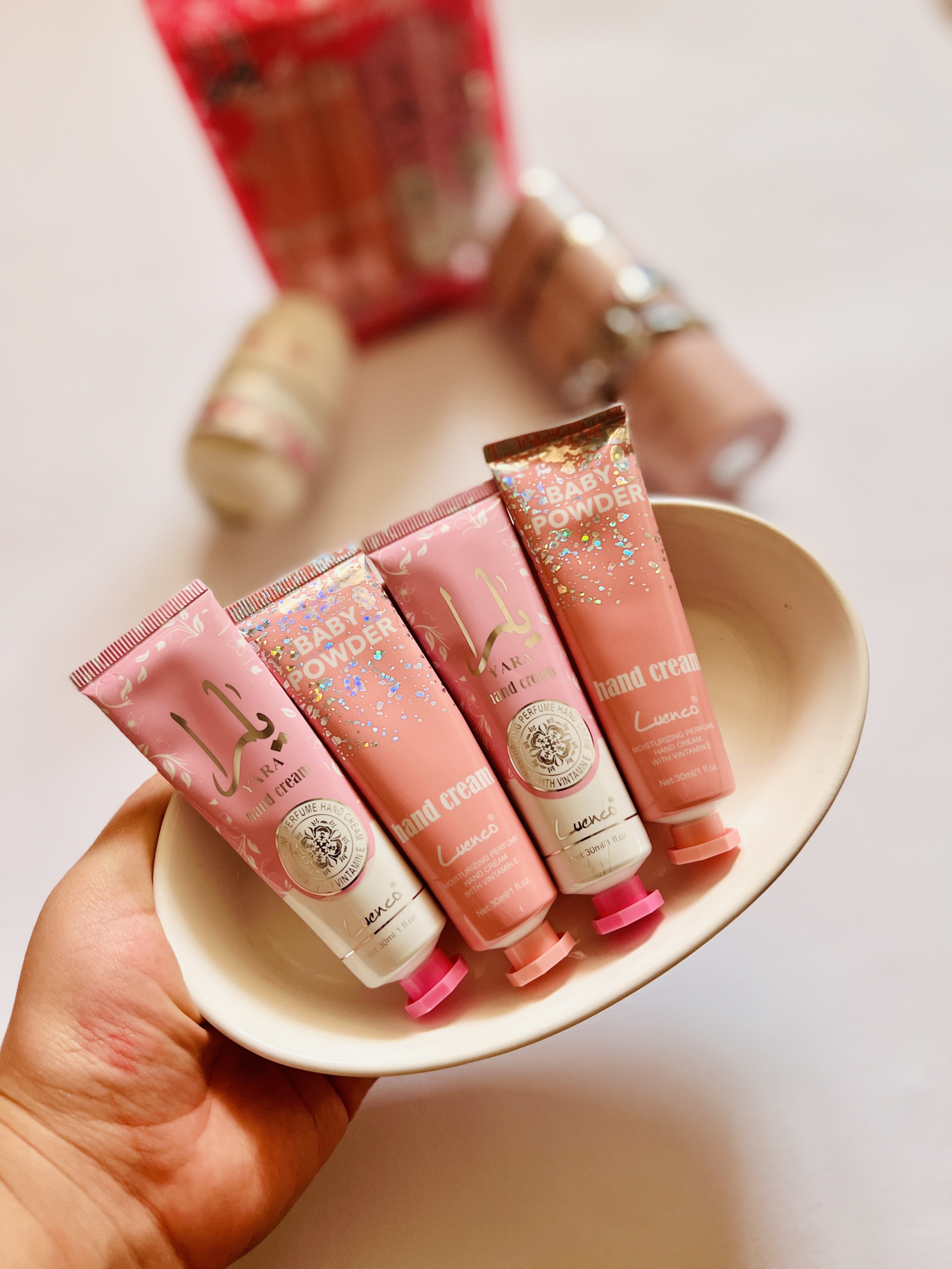 کرم دست عطری