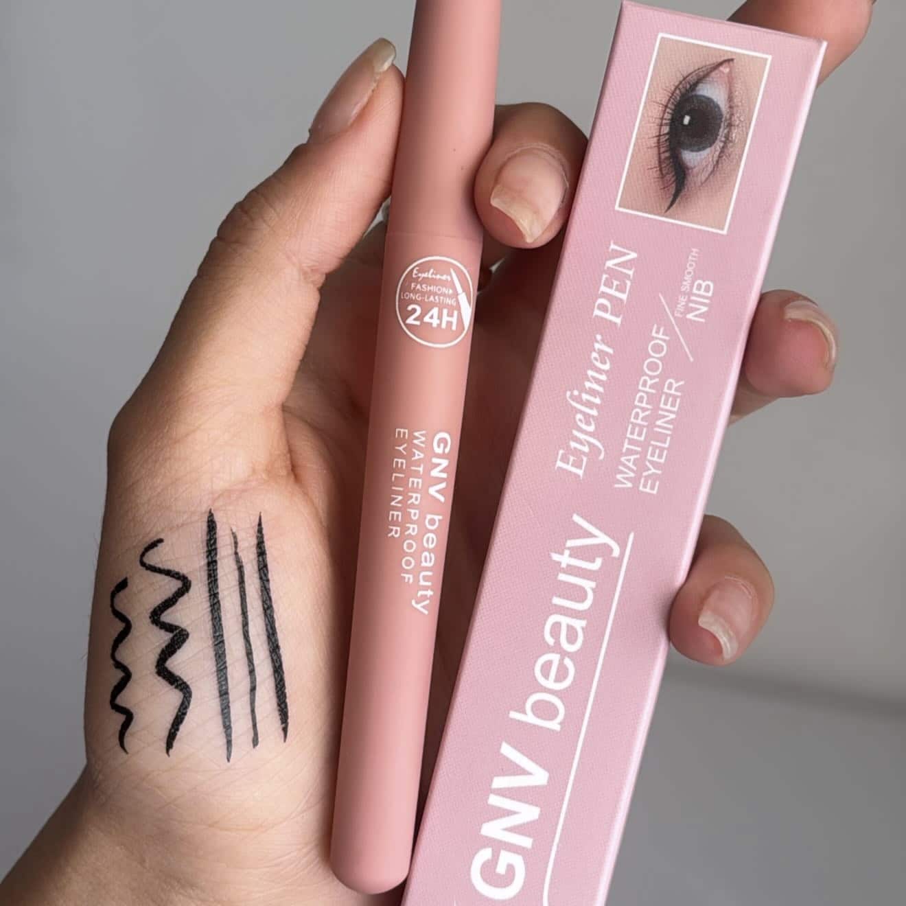 خط چشم ماژیکی مشکی GNV