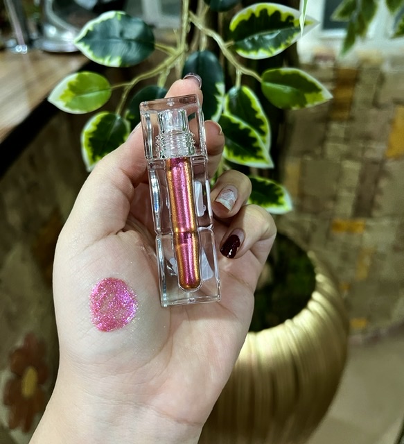 سایه مایع هلوگرامی