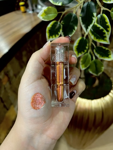 سایه مایع هلوگرامی