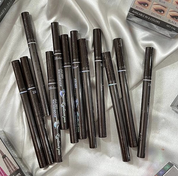 خطچشم ماژیکی قهوه ای