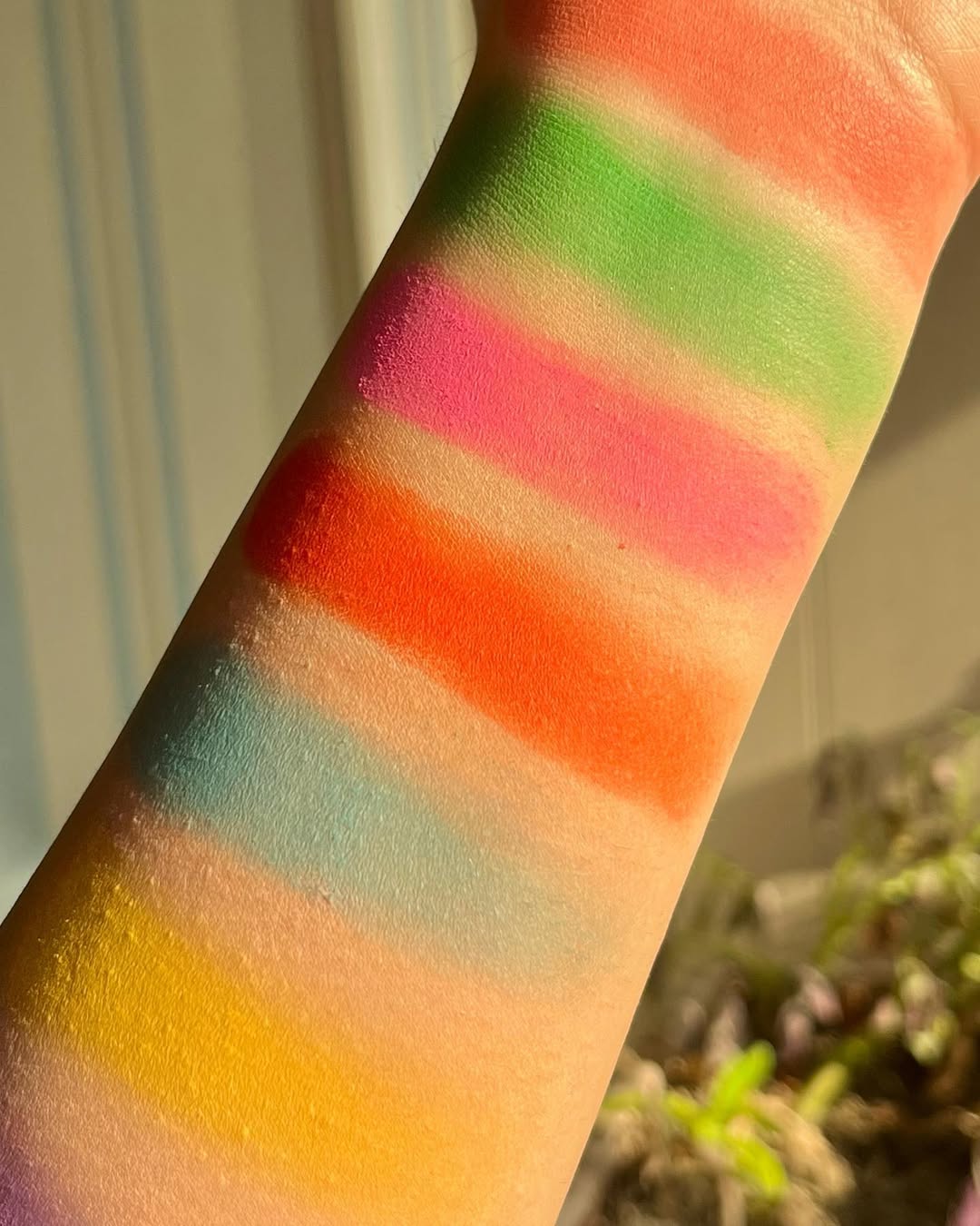 سایه بهاری میس لارا